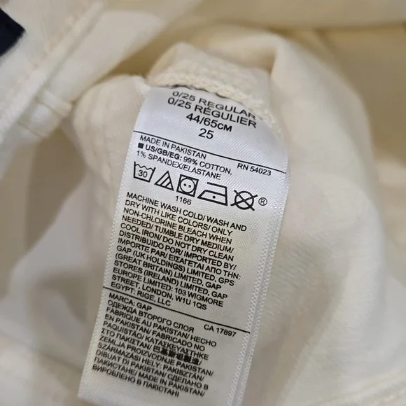 GAP High Waist Cheeky Cream Denim Jeans With Raw Hem - Picture 12 of 12